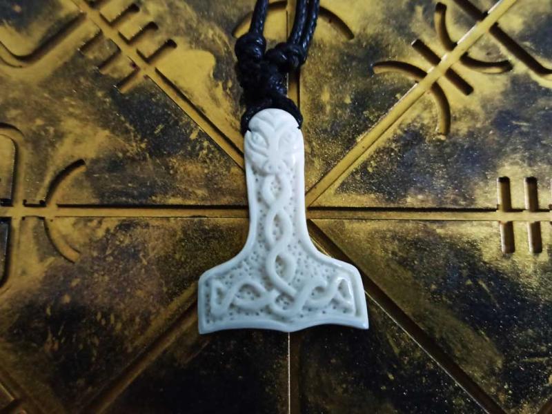 Flechtmuster Thorhammer